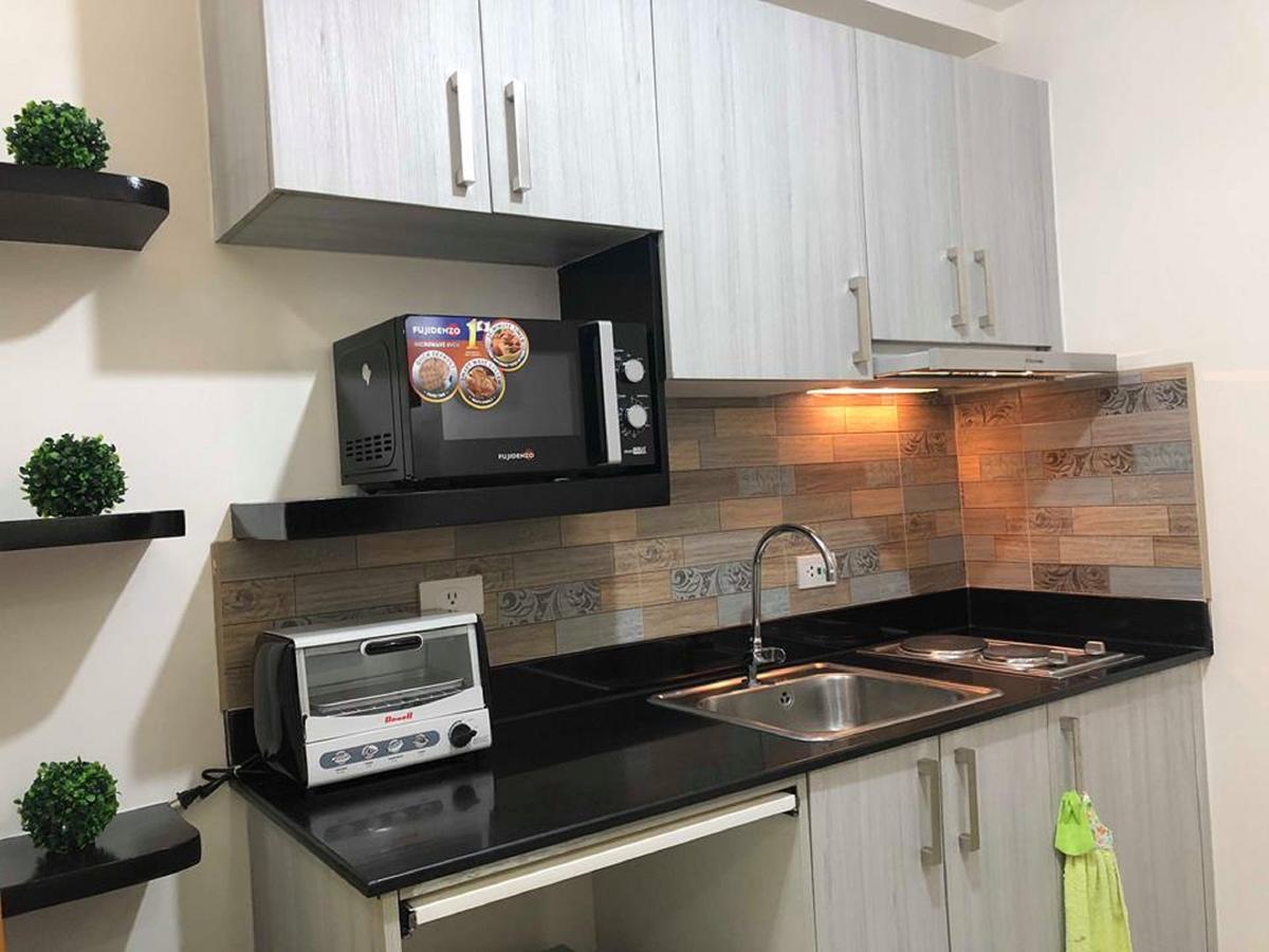 Stays At Green Residences 1 Studio Room Couples Bed With Complimentary Breakfast For 2 Μανίλα Εξωτερικό φωτογραφία