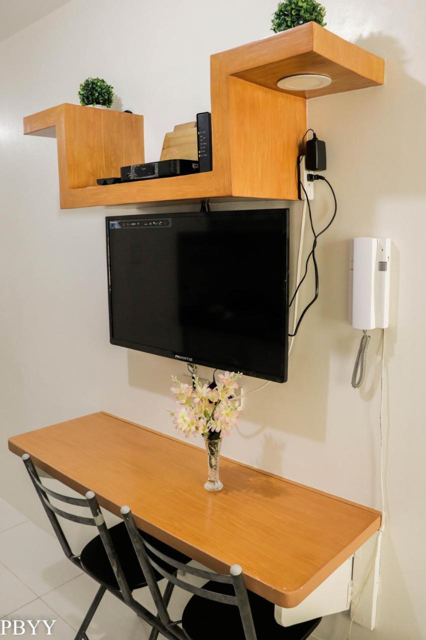 Stays At Green Residences 1 Studio Room Couples Bed With Complimentary Breakfast For 2 Μανίλα Εξωτερικό φωτογραφία